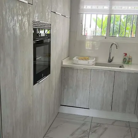 Cristian Sur 46 - Two Bed * Los Cristianos (Tenerife)